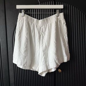 Abercrombie & Fitch High Waist White Shorts